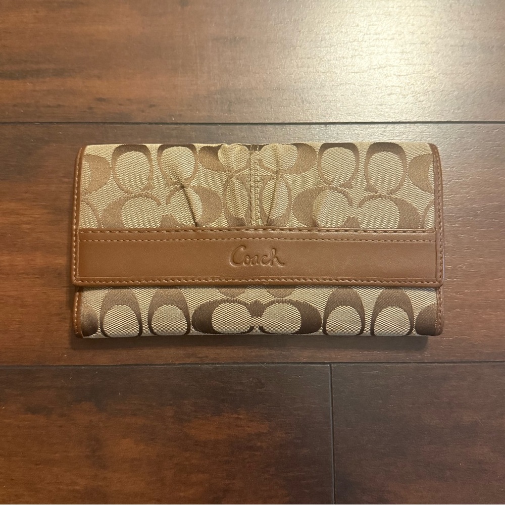 Coach Brown Canvas & Leather Trifold Wallet Snap Closure Zip Pocket